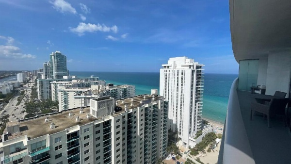 Hyde Beach Resort Rentals image 29