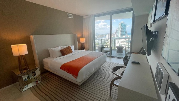 Hyde Beach Resort Rentals image 7